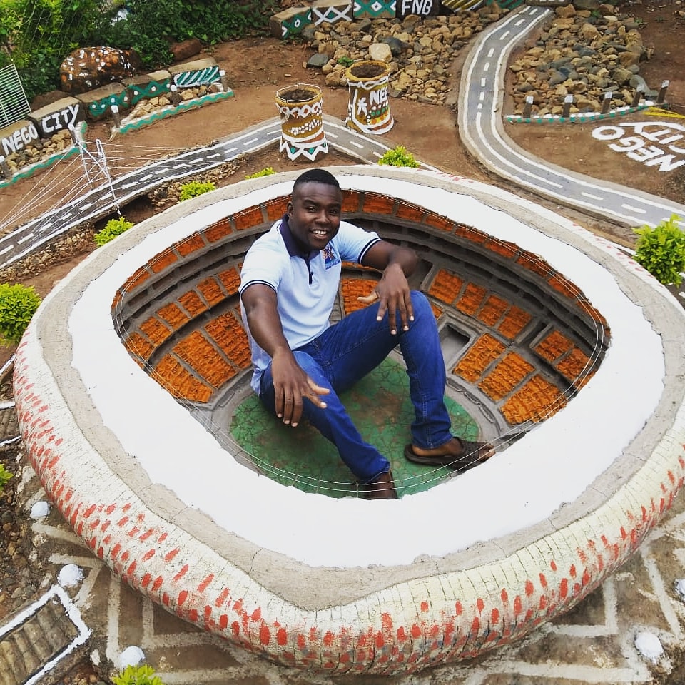Designer Creates Incredible Mini City of his Home Town in South Africa Made of Recycled Material