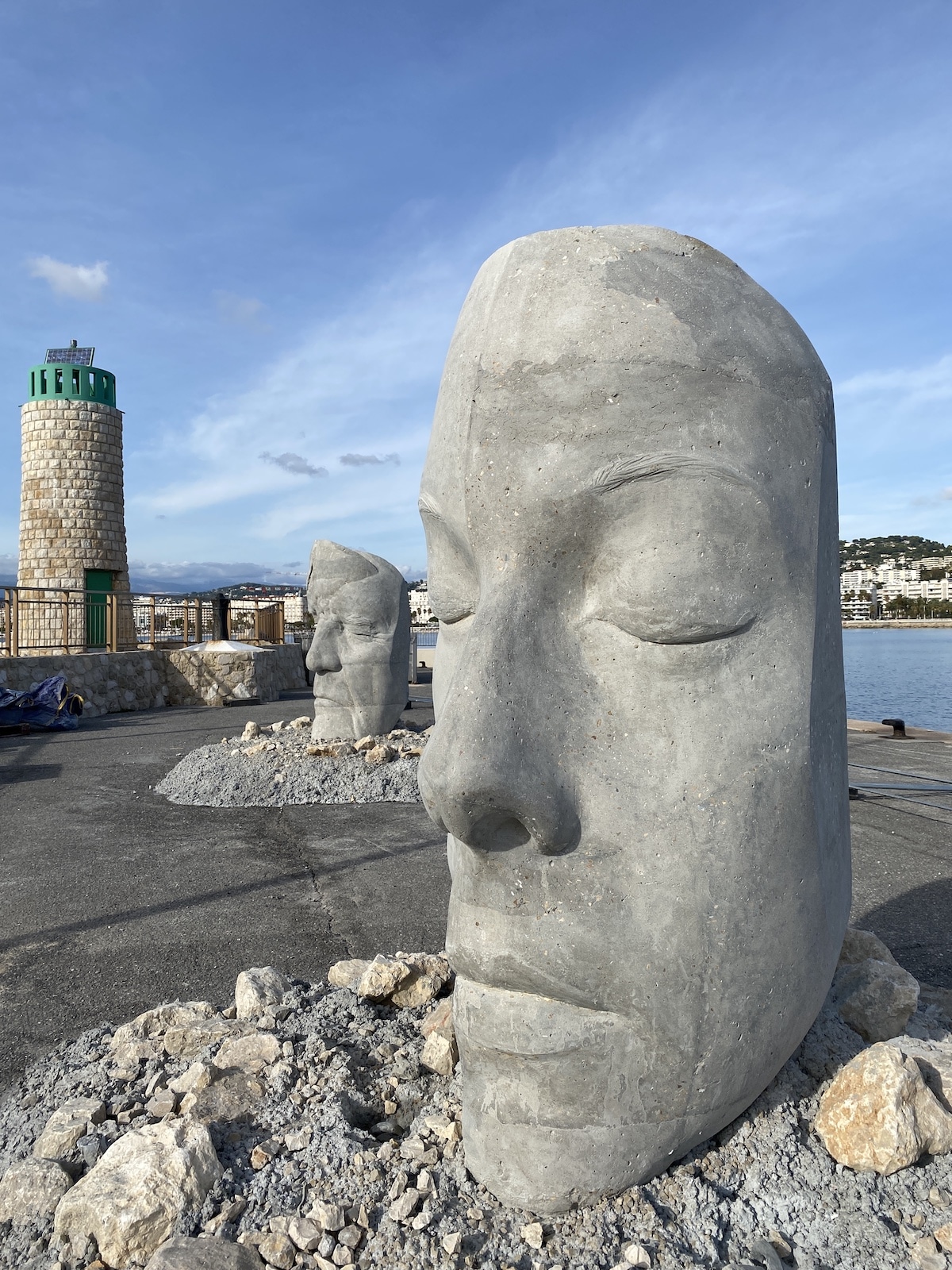 Jason deCaires Taylor’s Cannes Underwater Museum Features Monumental Submerged Masks