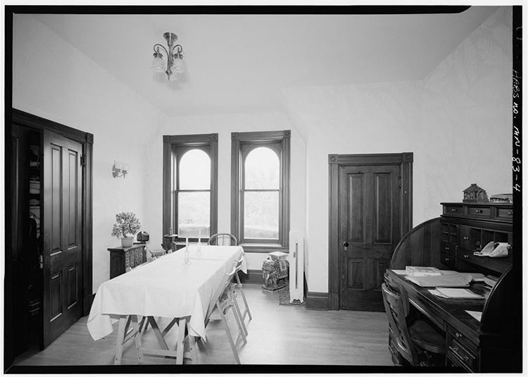 F. Scott Fitzgerald Study St. Paul, Minnesota