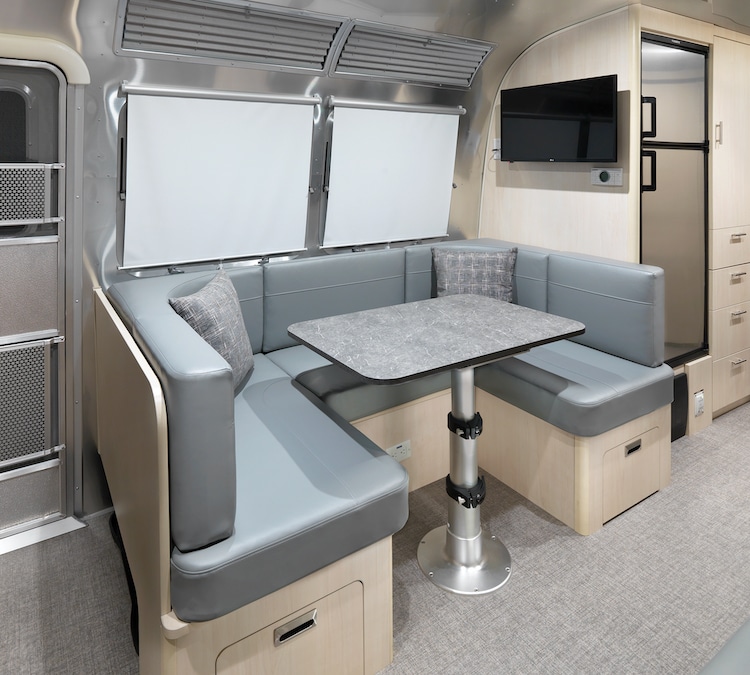 Airstream Flying Cloud 30FB Office Camper