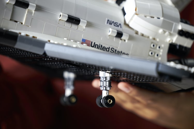 LEGO NASA Space Shuttle Discovery set
