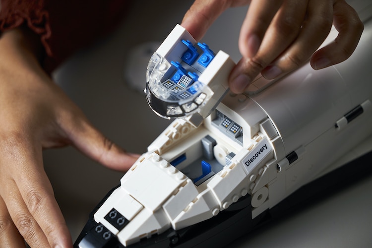 LEGO NASA Space Shuttle Discovery set