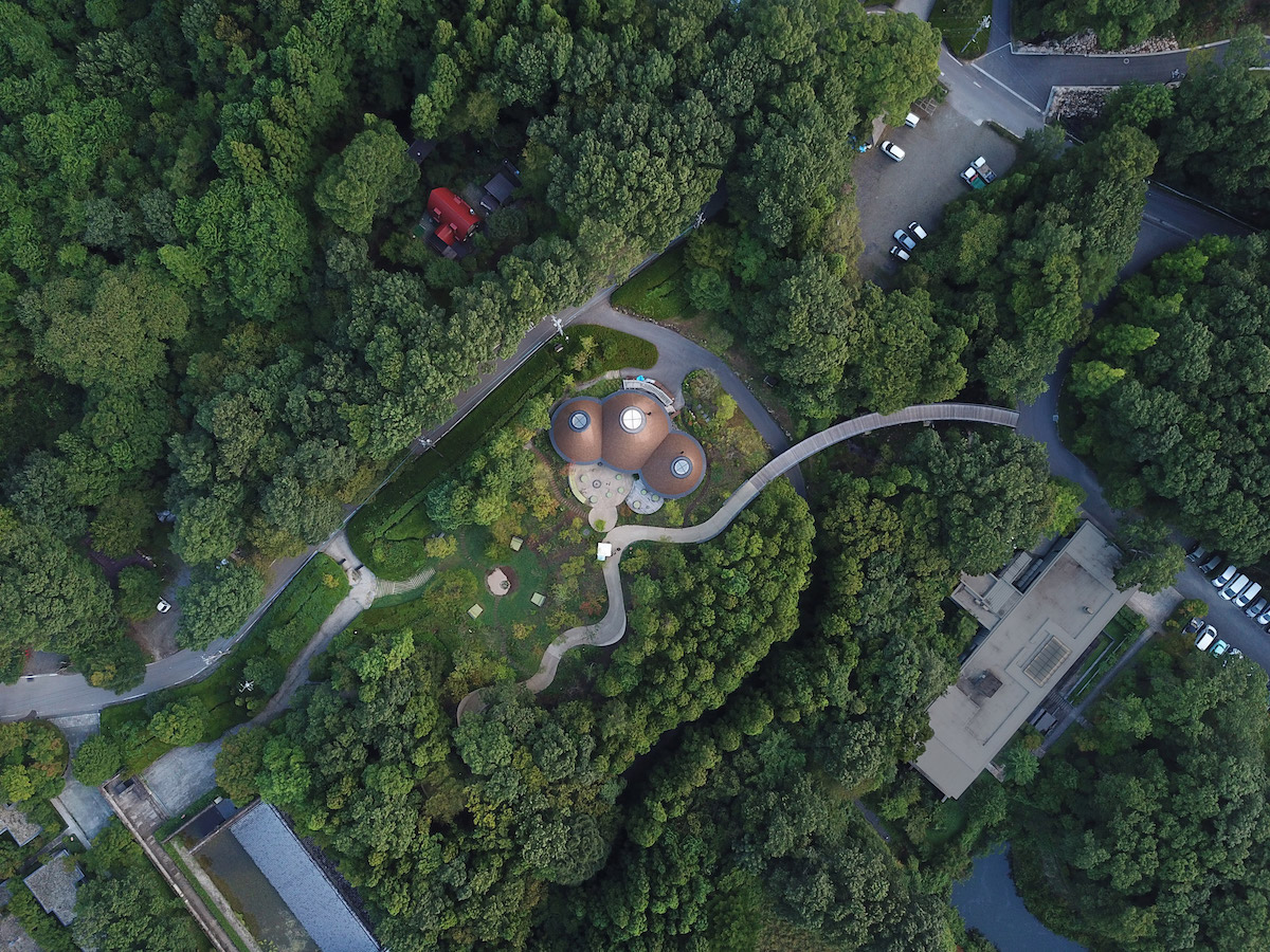 The PokoPoko Clubhouse is a “Fairytale” Hotel Near These Japanese Mountains