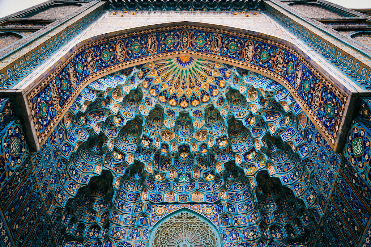 10 Incredible Mosques of the World That Celebrate the Grandeur of Islamic Architecture