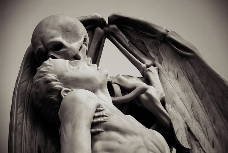 Marble Statue of Skeleton Kissing a Man in Barcelona