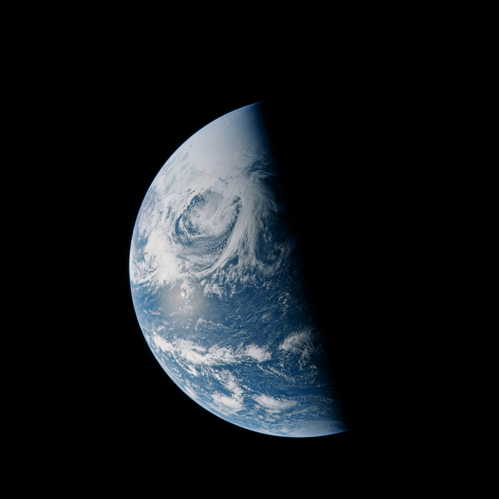 - ViralBandit Earth in Space