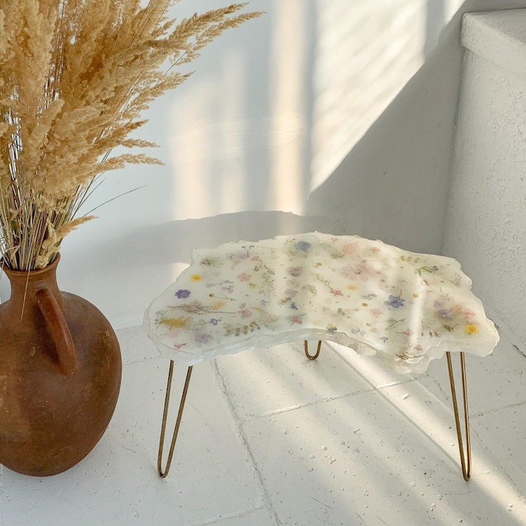 Flower Crystal Table