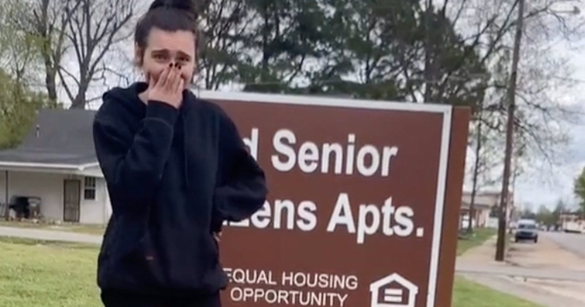 teen-moves-into-retirement-community-thumbnail.jpg - ViralBandit