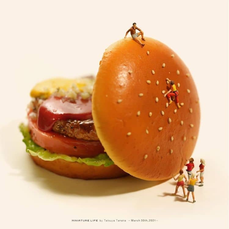 - ViralBandit Miniature Art by Tatsuya Tanaka