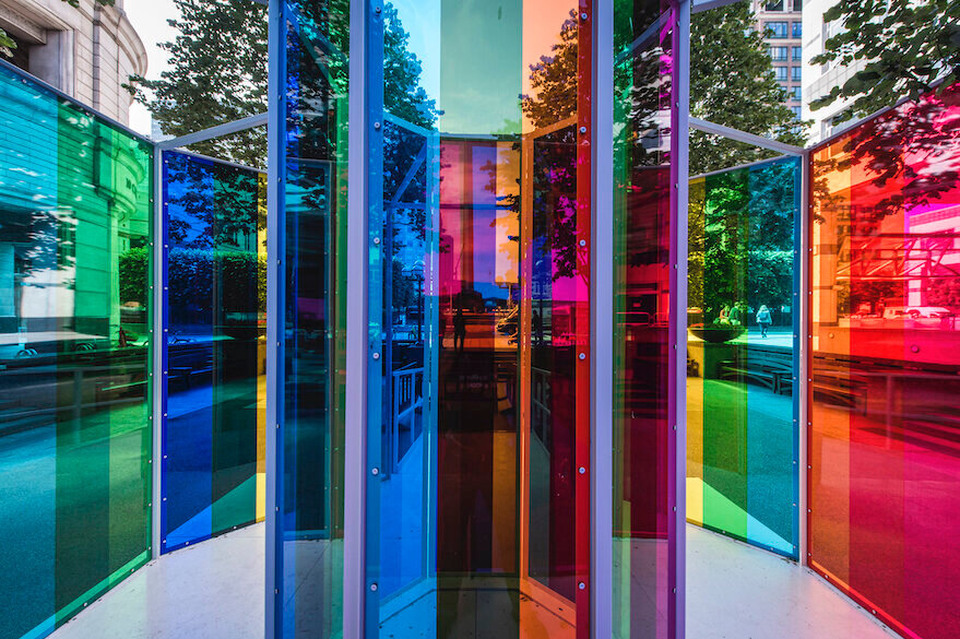 Hymn to the Big Wheel Installation in London by Liz West