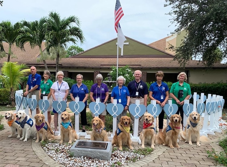 LCC Canine Comfort Team of Golden Retrievers