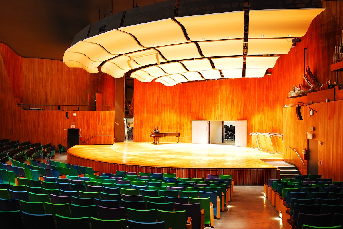 Kresge Auditorium by Eero Saarinen