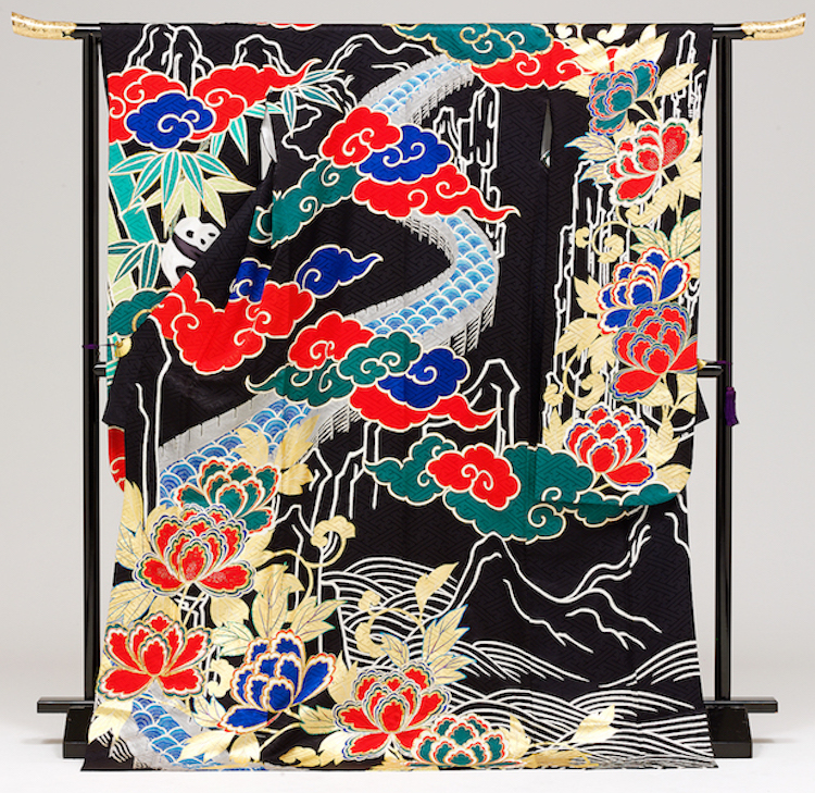 Japan Makes Kimonos for Every Country at Tokyo 2020 Olympics