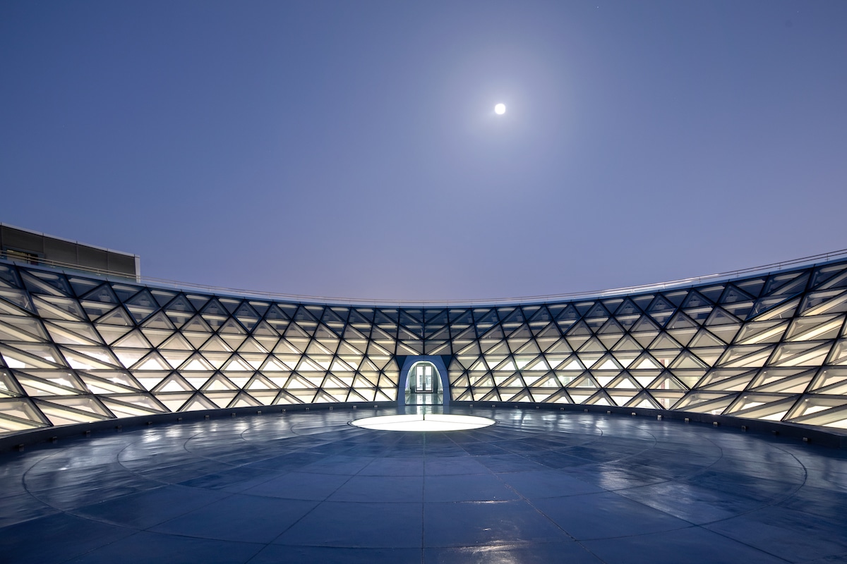 Moon overhead the Shanghai Astronomy Museum by Ennead Architects, Captured by Arch-Exist