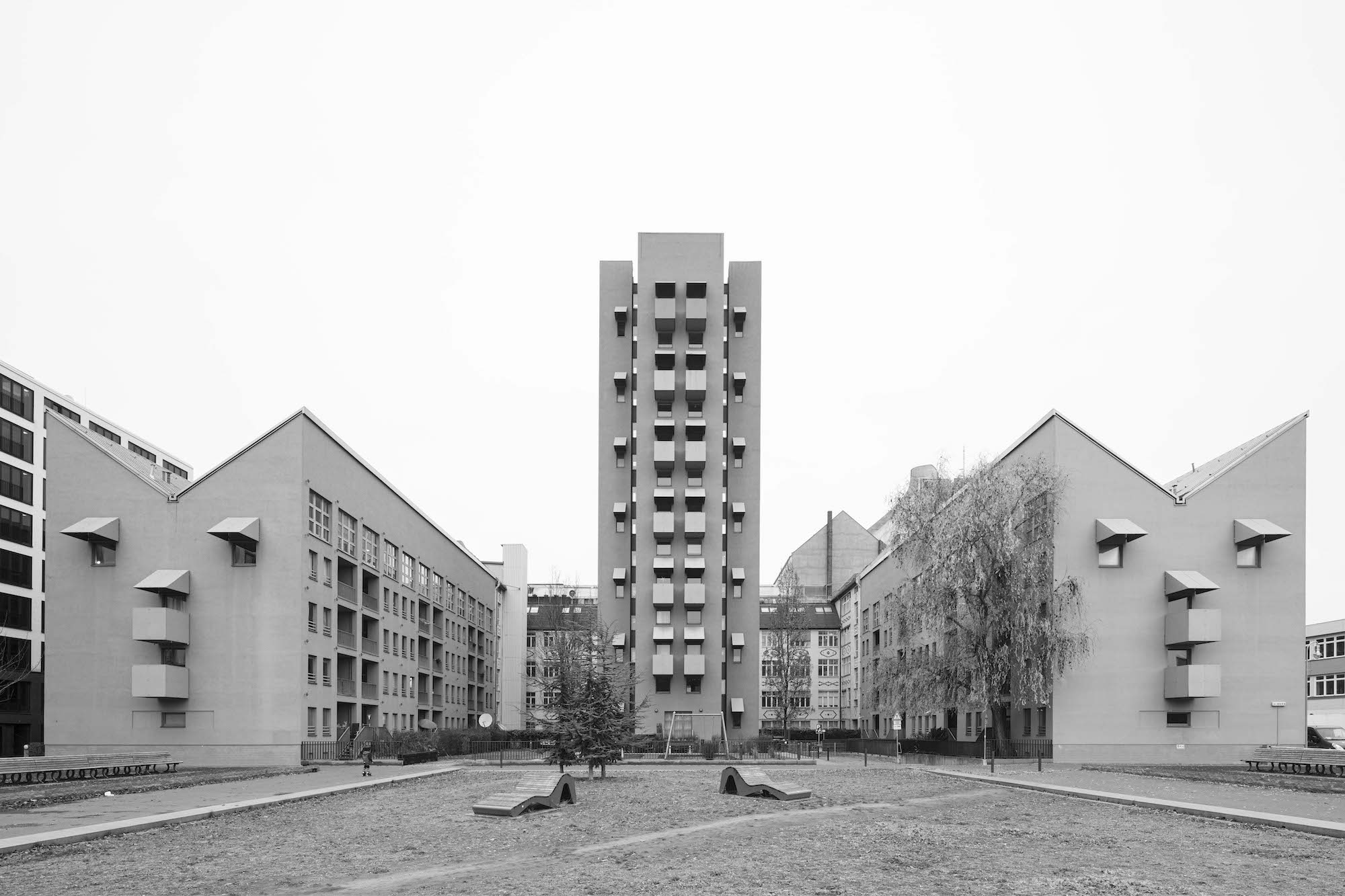 At The Berlinische Galerie, Anything Goes? Rediscovers Berlin’s Postmodern Cityscapes