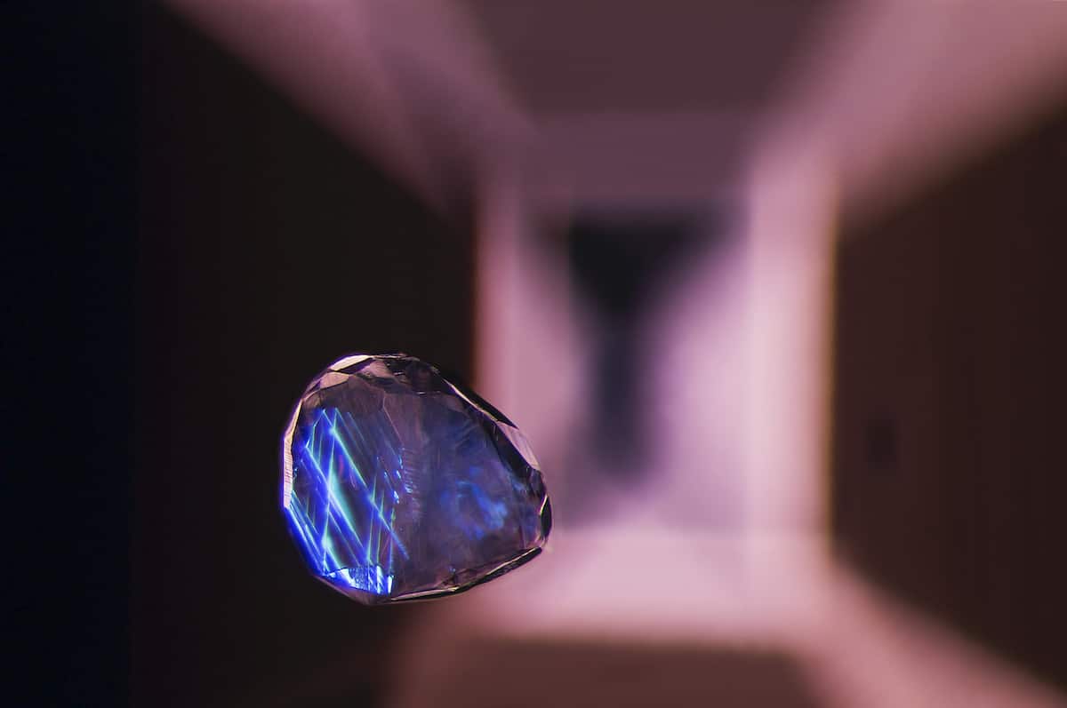 Photomicrography of Spinel Gemstone