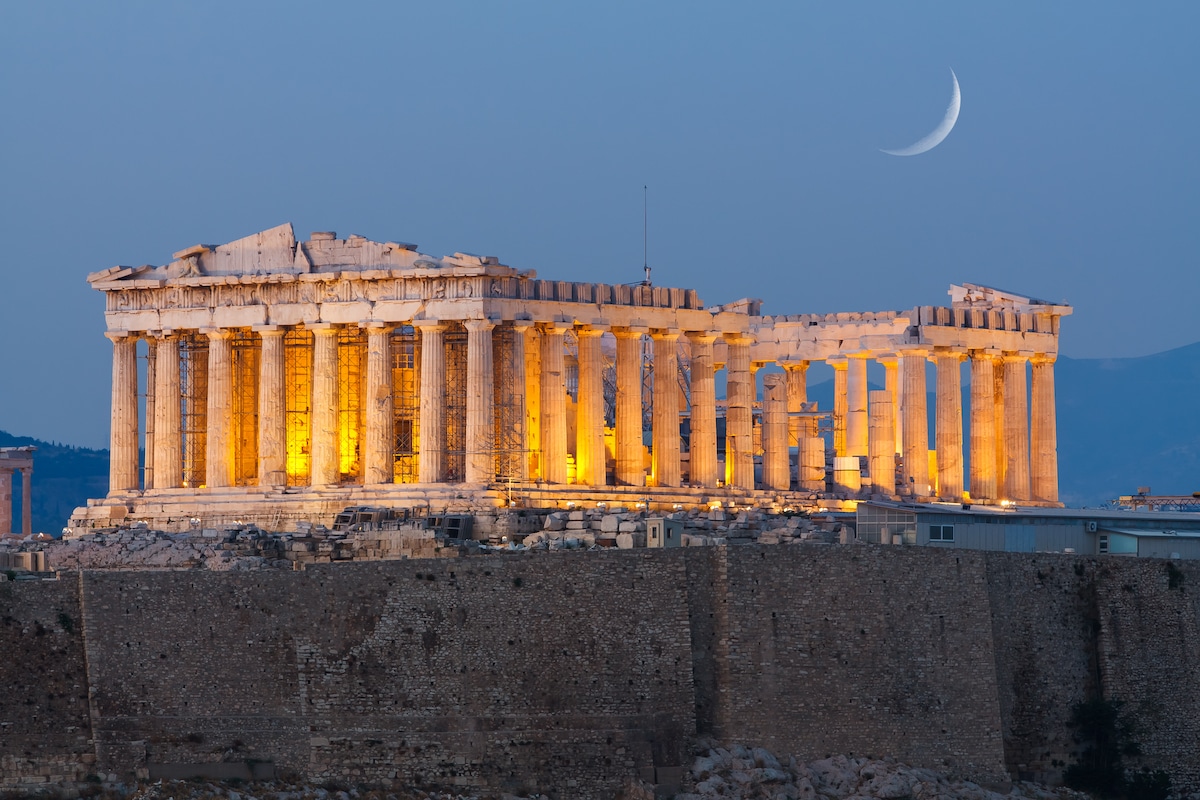 5 Timeless Classical Buildings That Chronicle the Wonder of Ancient Greek Architecture