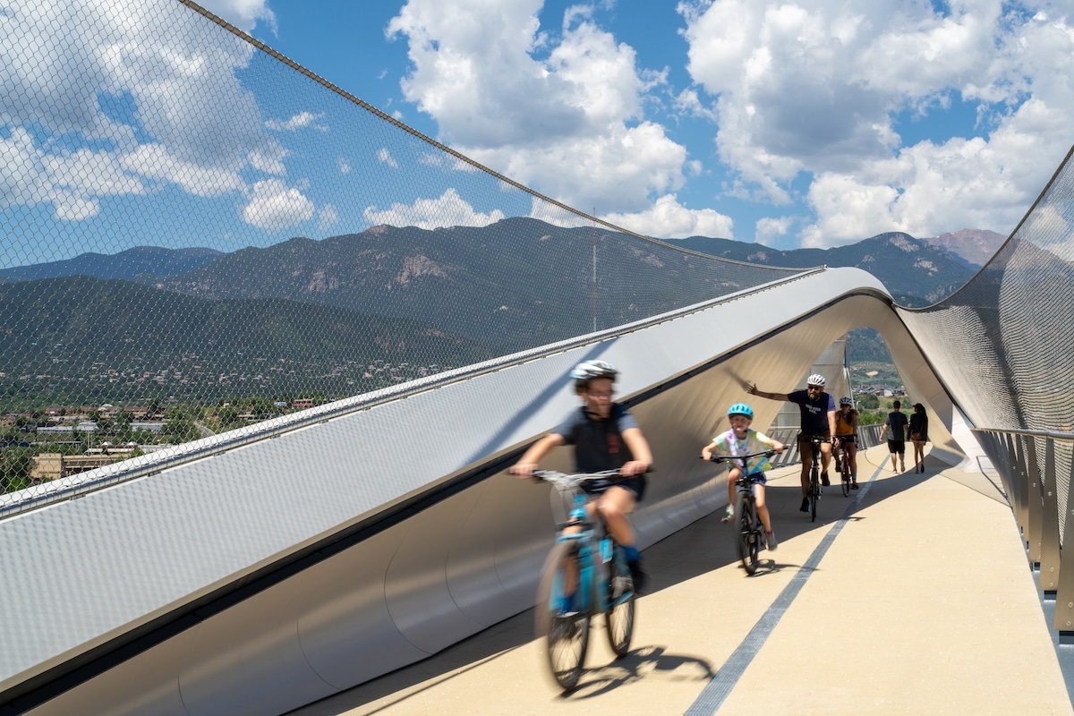 - ViralBandit Cyclists on Park Union Bridge by Diller Scofidio + Renfro