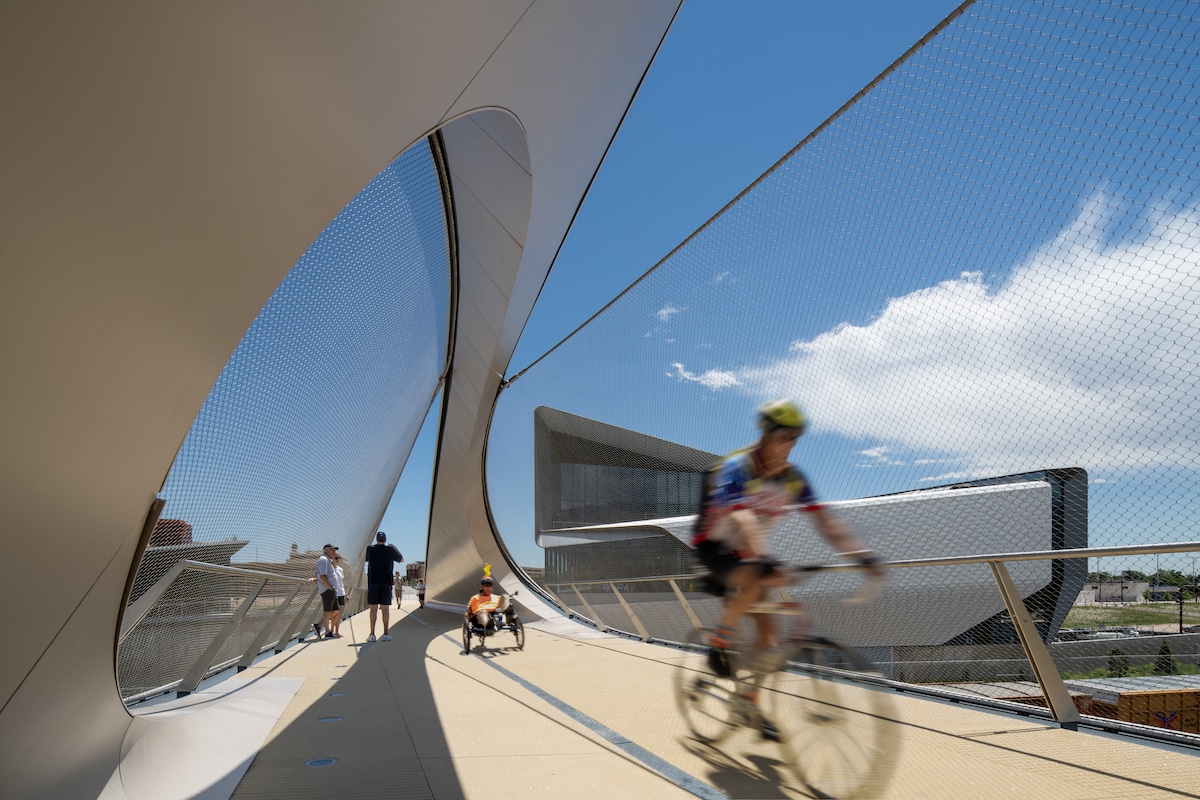 - ViralBandit Cyclists on Park Union Bridge by Diller Scofidio + Renfro
