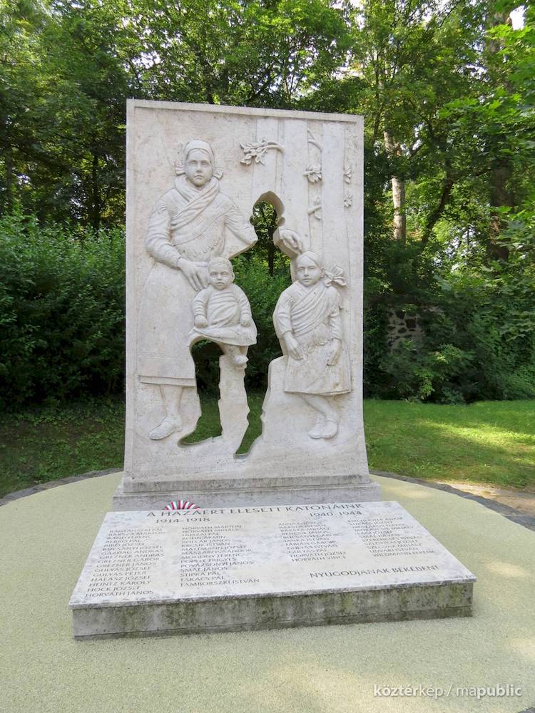 World War Memorial by Bojte Horvath Istvan