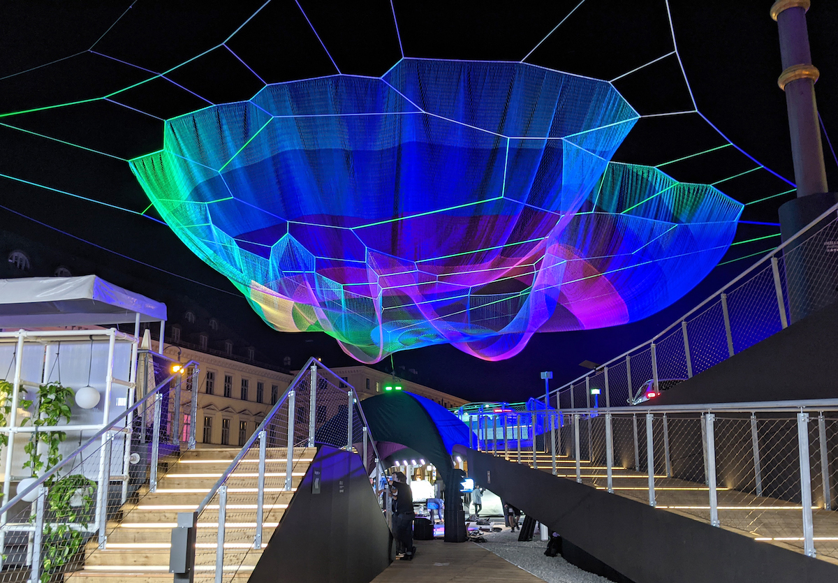 Janet Echelman Fiber Installation in Munich