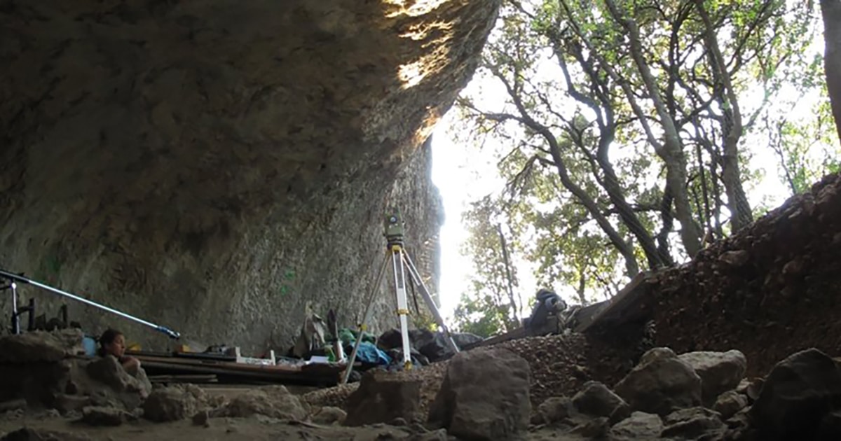 Mandrin-Cave-early-humans-thumbnail.jpg - ViralBandit