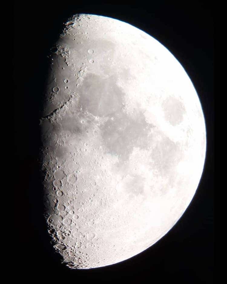 Smartphone Astrophotography by Vijay Suddala