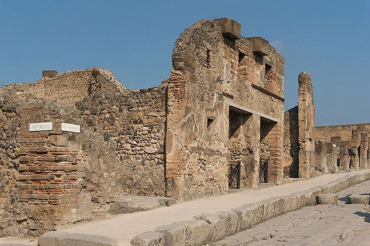 Stolen Artifacts from Pompeii Returned to Break a Curse