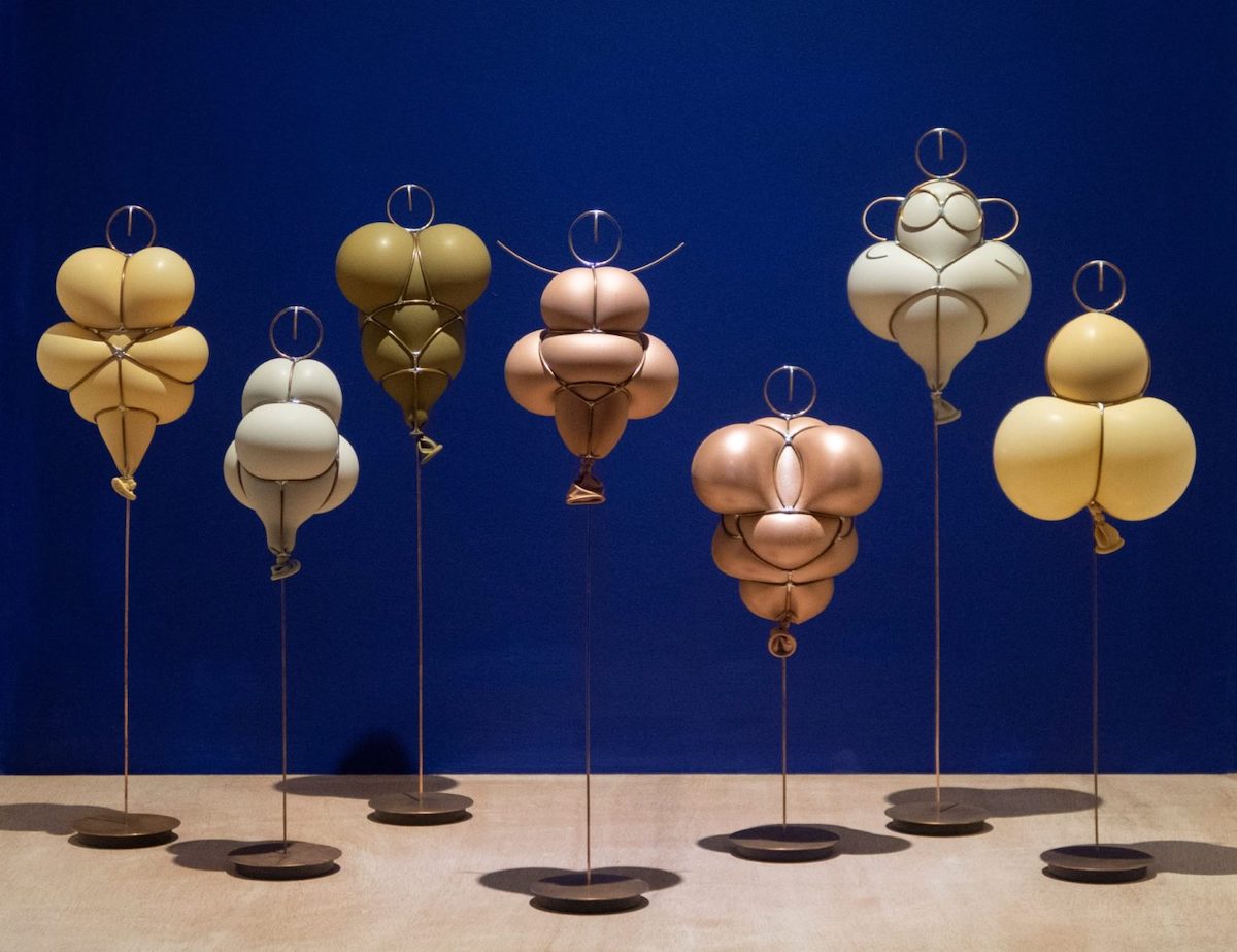 Balloon Sculptures by Reddish Studio Inspired by Venus Sculptures