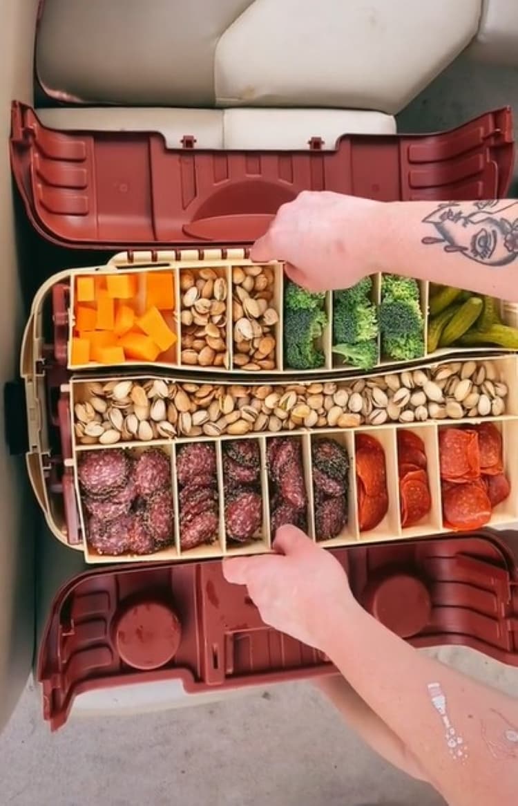 Snackle Box