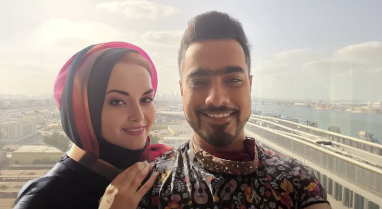 Unmesh Dinda Posing With Fake Girlfriend Created by AI