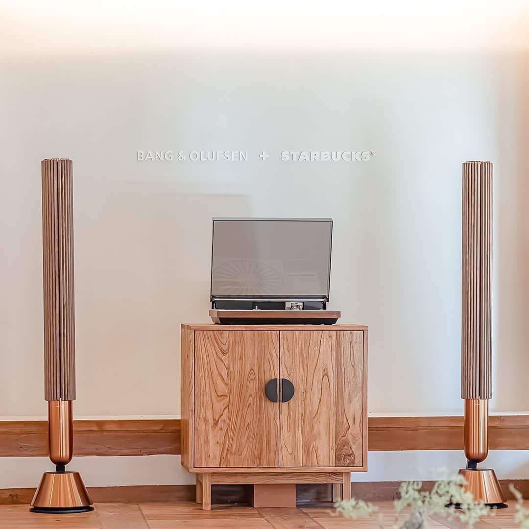 Bang & Olufsen Sound System in Starbucks Daegu