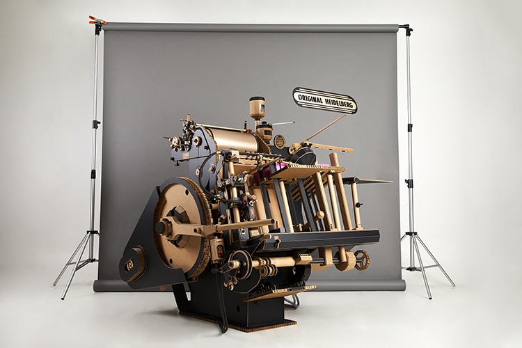 Artist Creates Full-Scale Model of the Heidelberg Letterpress Out of Paper