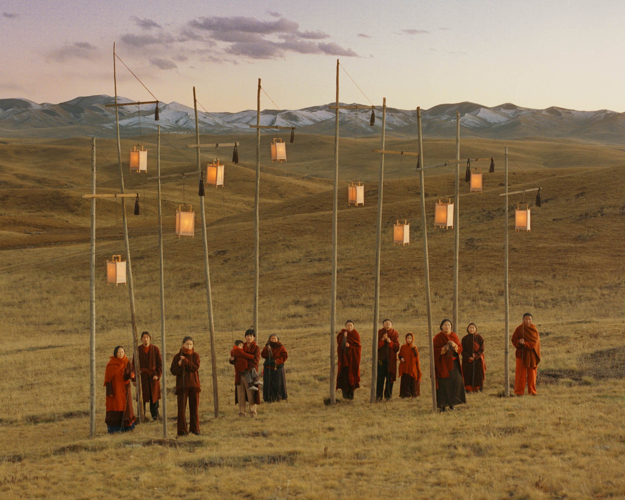 Dyal Thak – A poetic photo series by Kin Coedel about a human connection built amidst the Tibetan plateau