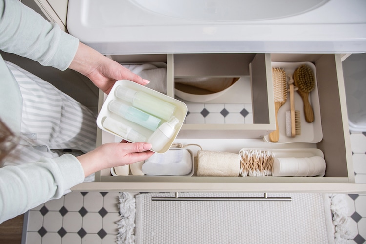 Organizing Supplies in Bathroom