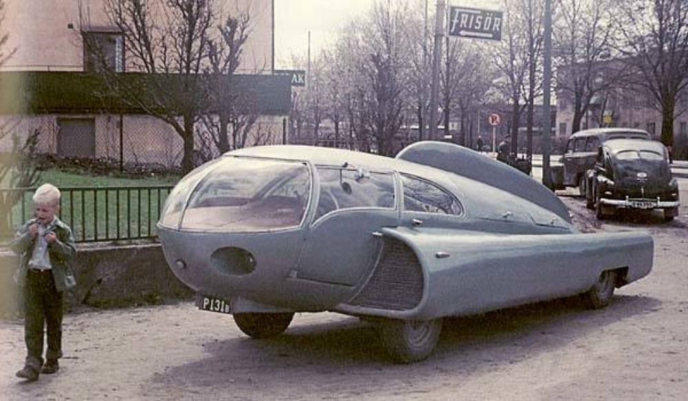 A Unique Blend of Art and Engineering in the Form of a Fast-Moving Car » Design You Trust