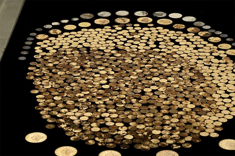 Man Finds Buried Treasure Hoard of 700 700 Civil War-Era Gold and Silver Coins