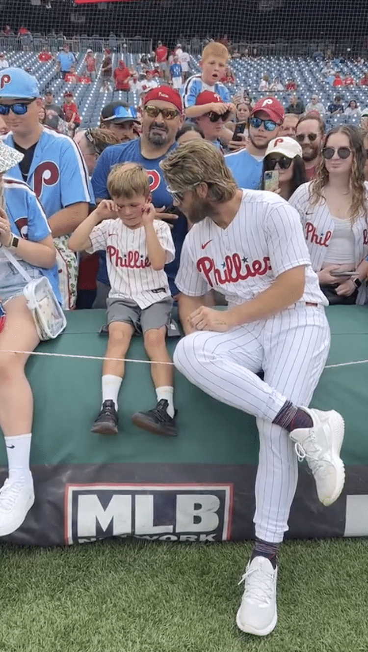 Phillies Bryce Harper Helps Lost Boy Find Family