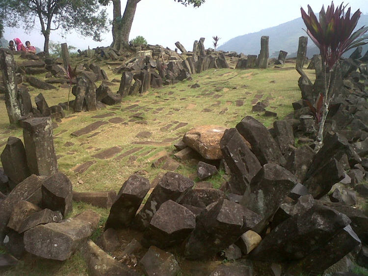 Buried Pyramid “Gunung Padang” May Be World’s Oldest