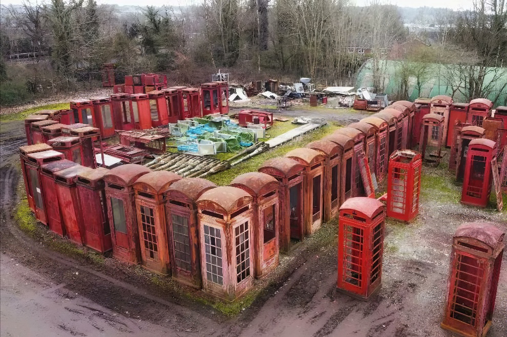 Red Phone Box Graveyard 3 