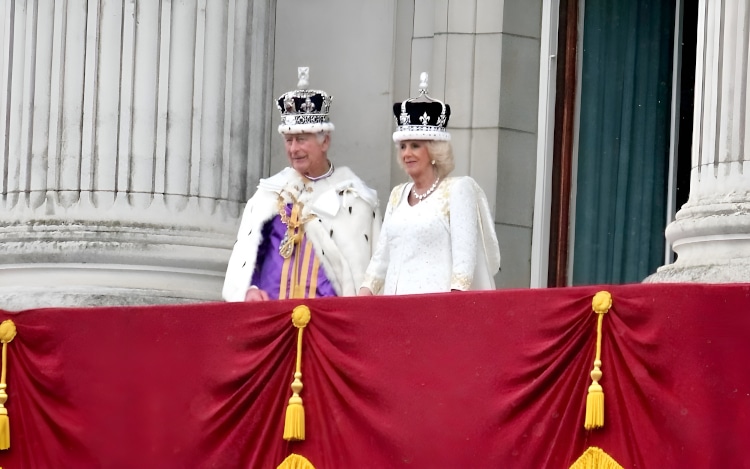 King Charles and Queen Camilla at the Buckingham palace balcony
