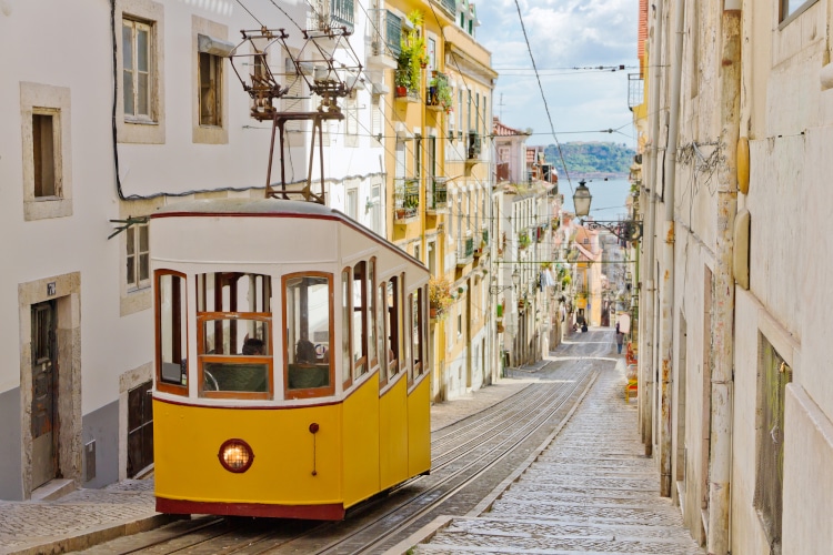 Lisbon's Gloria funicular