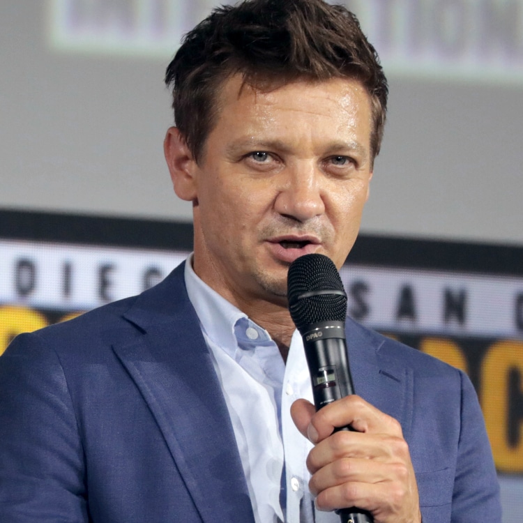 Jeremy Renner at Comic Con 2019