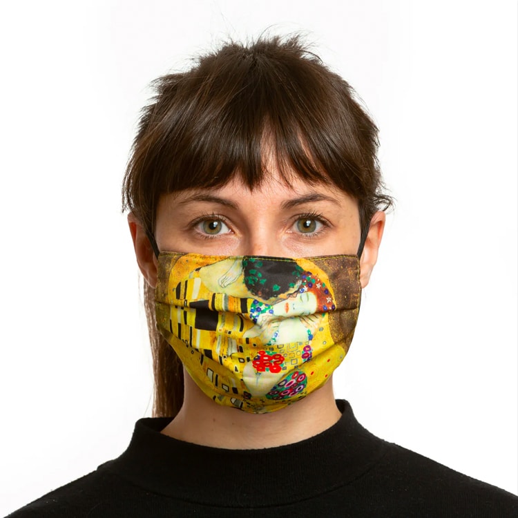 The Kiss face mask