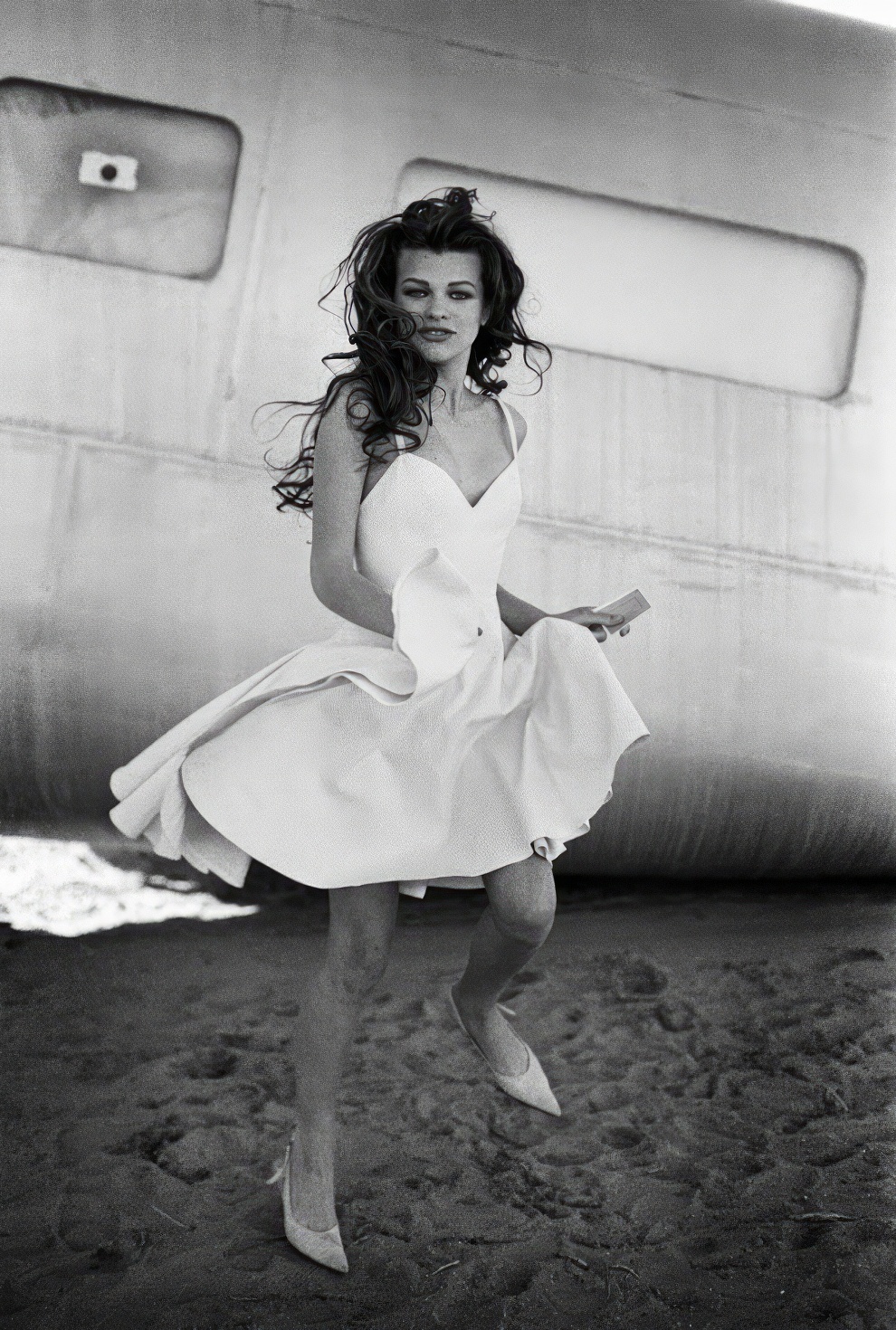 Milla Jovovich Harry Dean Stanton 6 