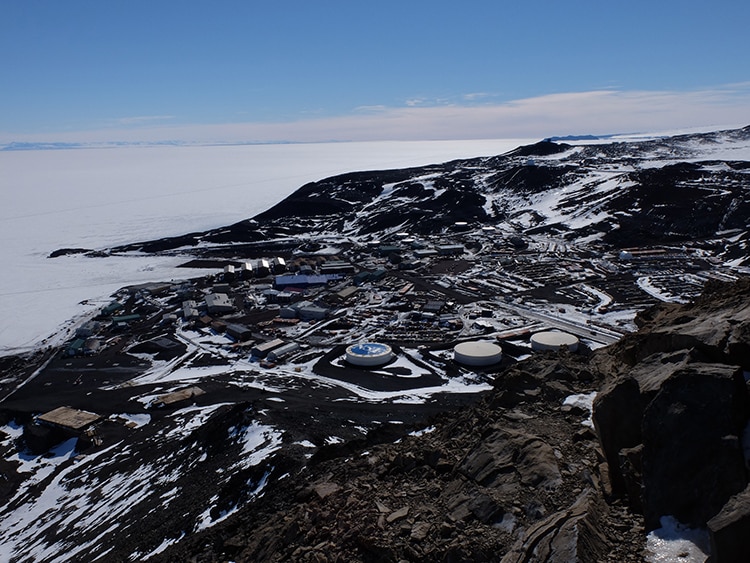 Isolated Antarctic Scientists Develop Unique Accent