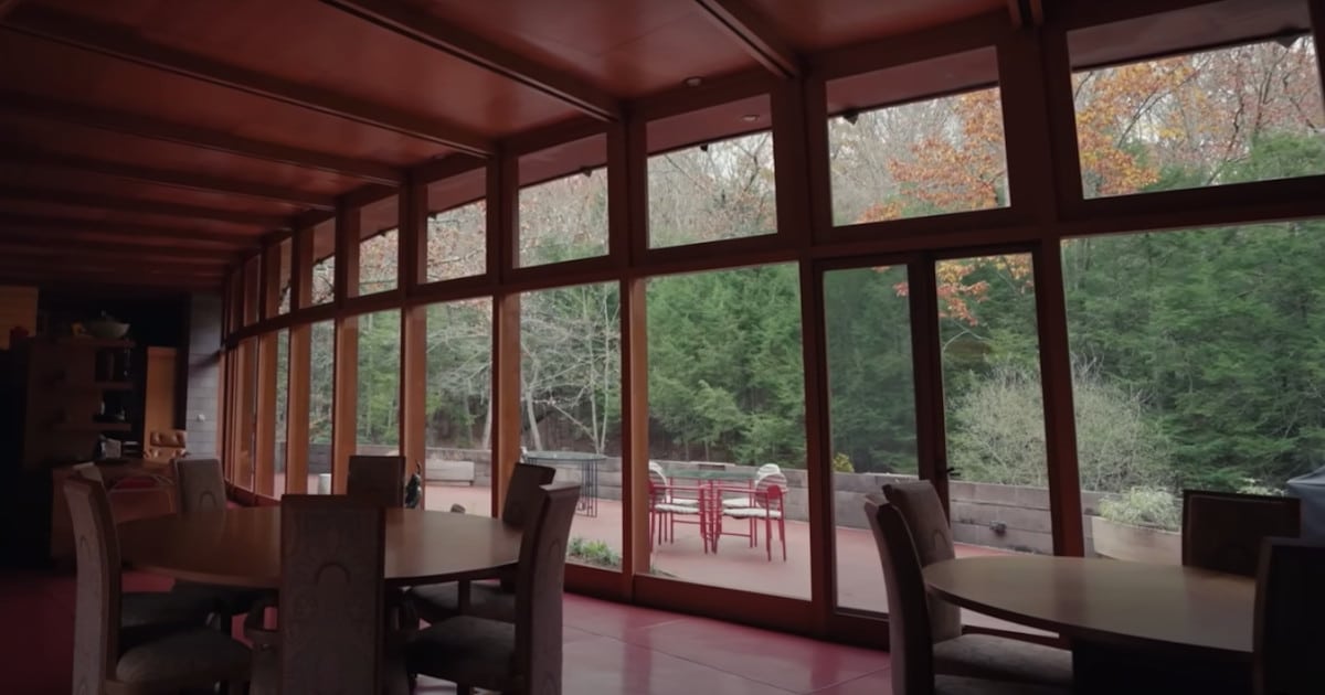 Explore Tirranna, a Frank Lloyd Wright House, in This Video Tour