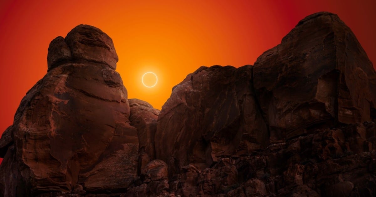 Astrophotographers Join Forces To Create High-Definition Panorama of Annular Eclipse